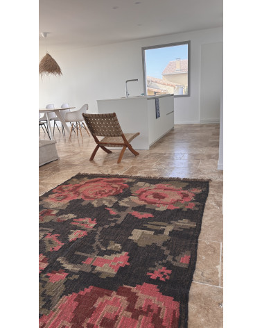 Le tapis d'inspiration moldave créé par Marushka